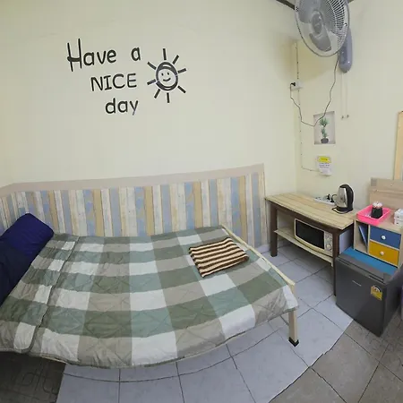 J Place Studio 204 With Free Wifi, Near Skytrain Bangkok Exterior photo